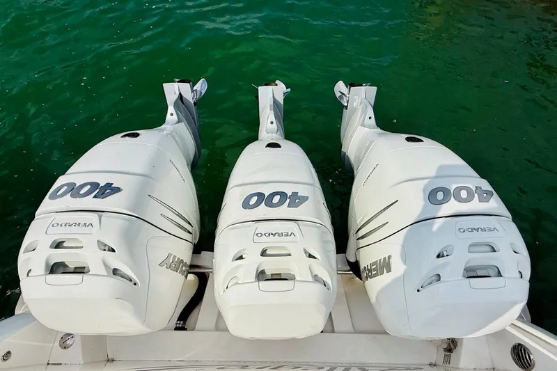  Yacht Photos Pics Triple Mercury 400 outboard engines on a 2021 Intrepid 410 Evolution boat.