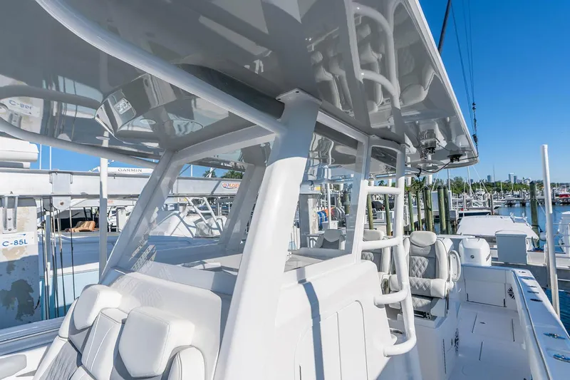  Yacht Photos Pics Manufacturer Provided Image