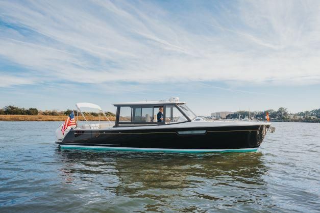 2023 MJM Yachts MJM 3