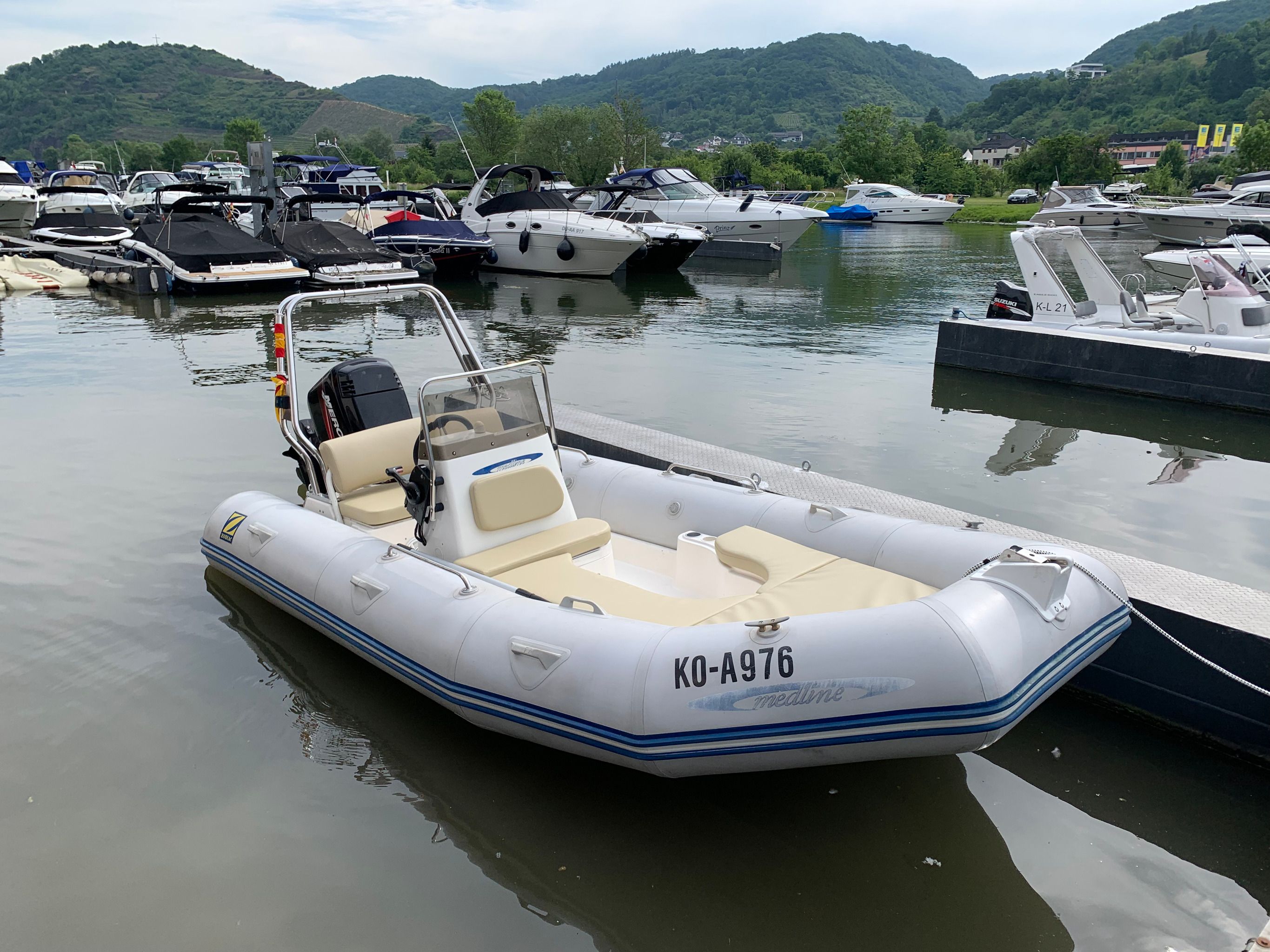 2003 Zodiac Medline I