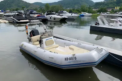 2003 Zodiac Medline I