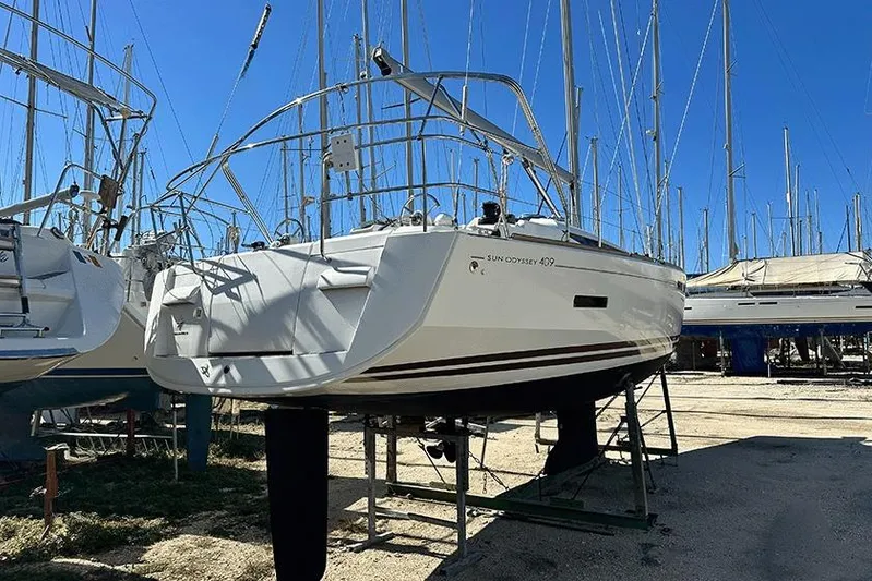  Yacht Photos Pics Jeanneau Sun Odyssey 409 2013