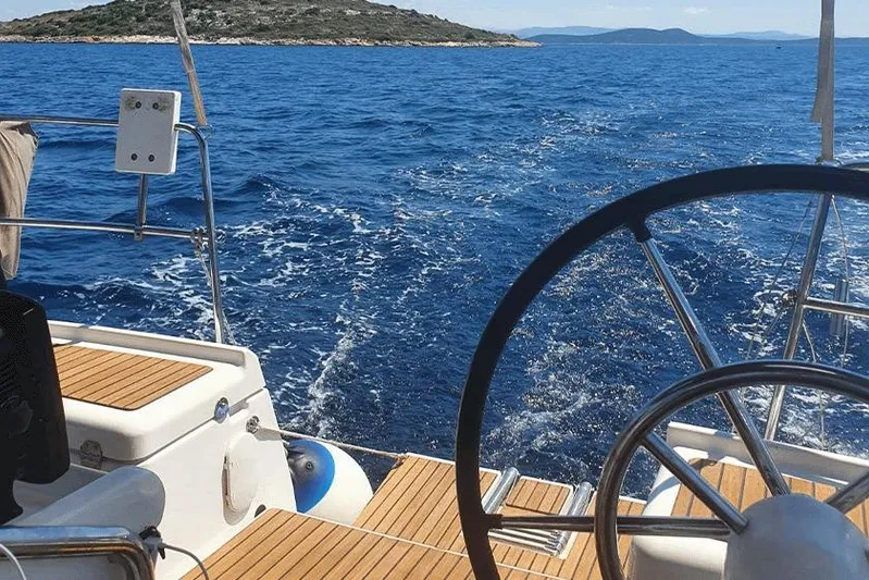  Yacht Photos Pics Jeanneau Sun Odyssey 409 2013