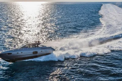 2020 Pershing 62