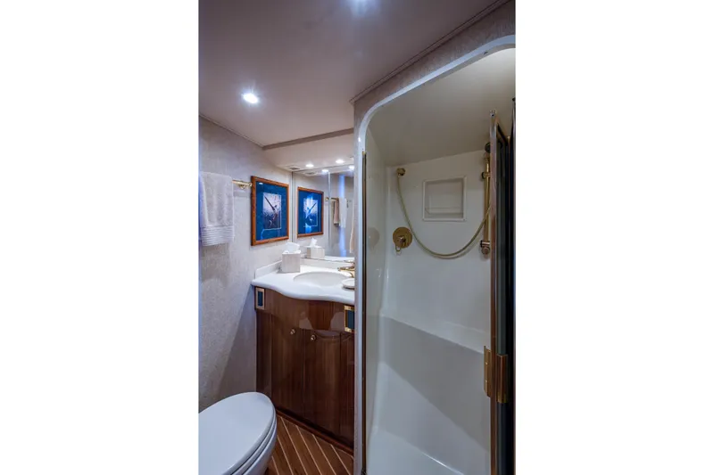 Qualifier Yacht Photos Pics Viking 52 QUALIFIER - Forward Head