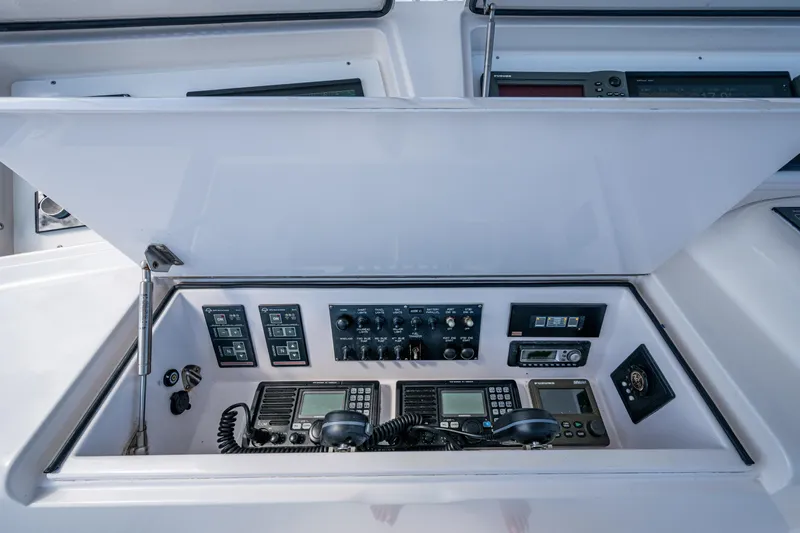 Qualifier Yacht Photos Pics Viking 52 QUALIFIER - Flybridge Helm