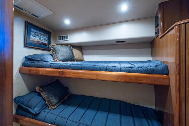 Qualifier Yacht Photos Pics Viking 52 QUALIFIER - Guest Stateroom