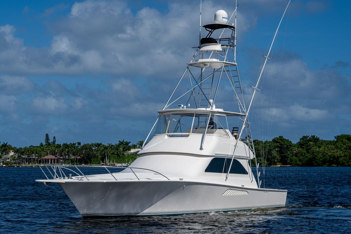 2006 Viking 52 