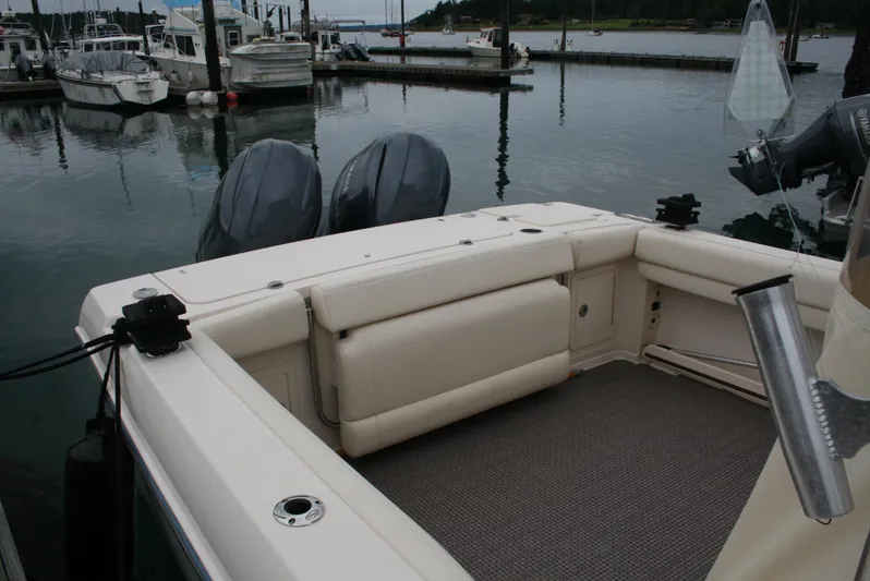  Yacht Photos Pics 2020 Grady-White Gulfstream 232 boat interior at marina with twin engines.