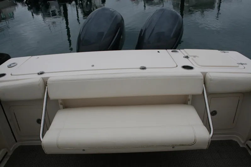  Yacht Photos Pics 2020 Grady-White Gulfstream 232 boat with dual engines and cushioned seating.