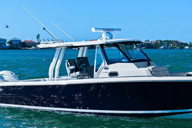  Yacht Photos Pics 2024 Pursuit S 358 Sport - Profile