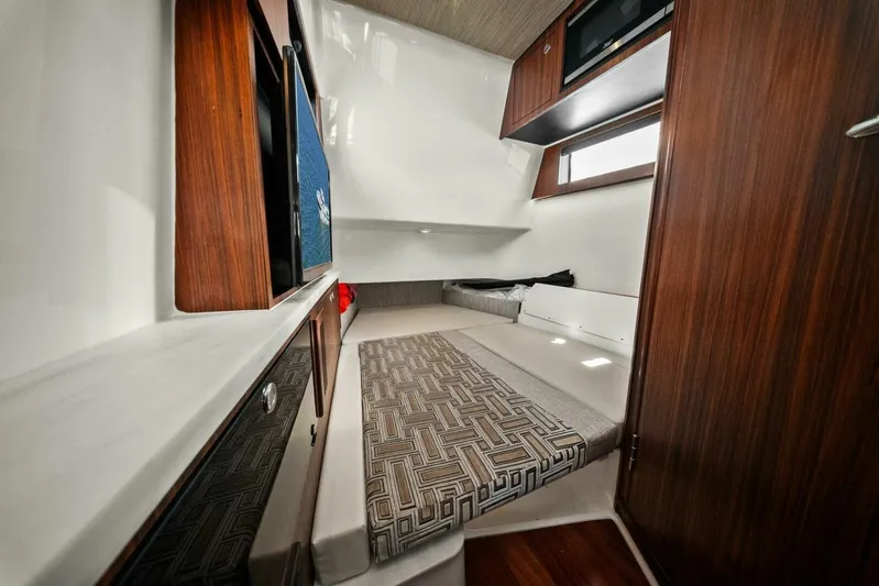  Yacht Photos Pics 2024 Pursuit S 358 Sport - Cabin