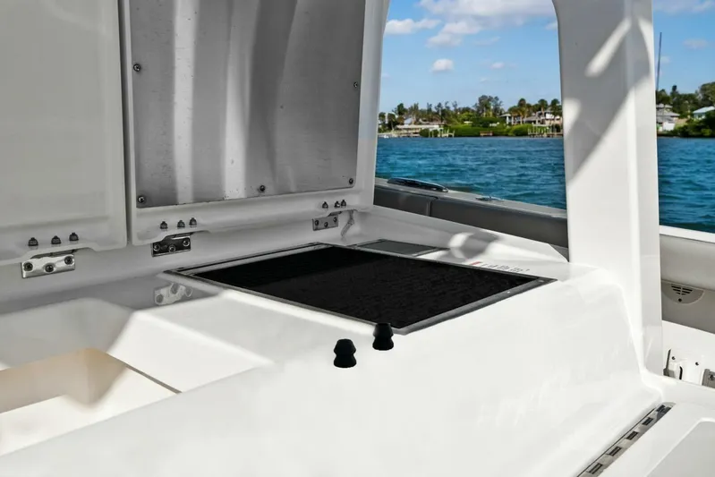  Yacht Photos Pics 2024 Pursuit S 358 Sport - Wet/Dry Bar