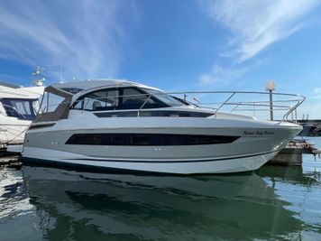 2017 Jeanneau Leader 33