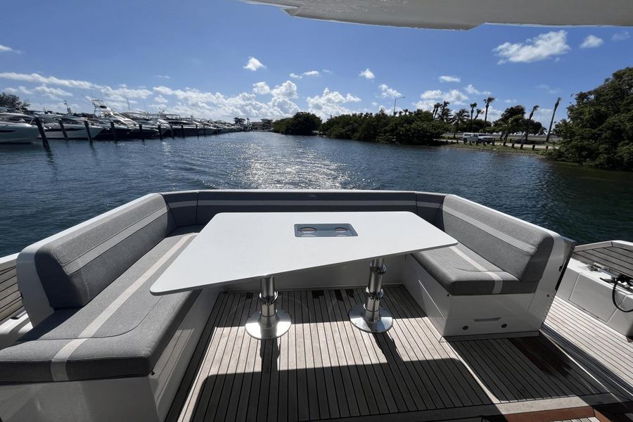 2023 Galeon 470 Sky