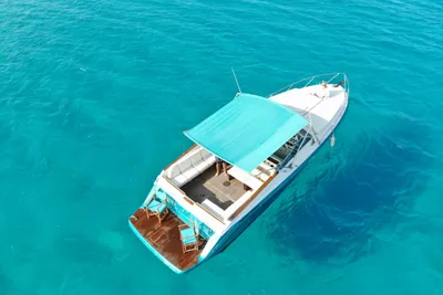 1990 Glastron 350 Riviera IV