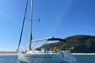 2004 Bavaria 38