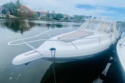 Intrepid 390 Sport Yacht