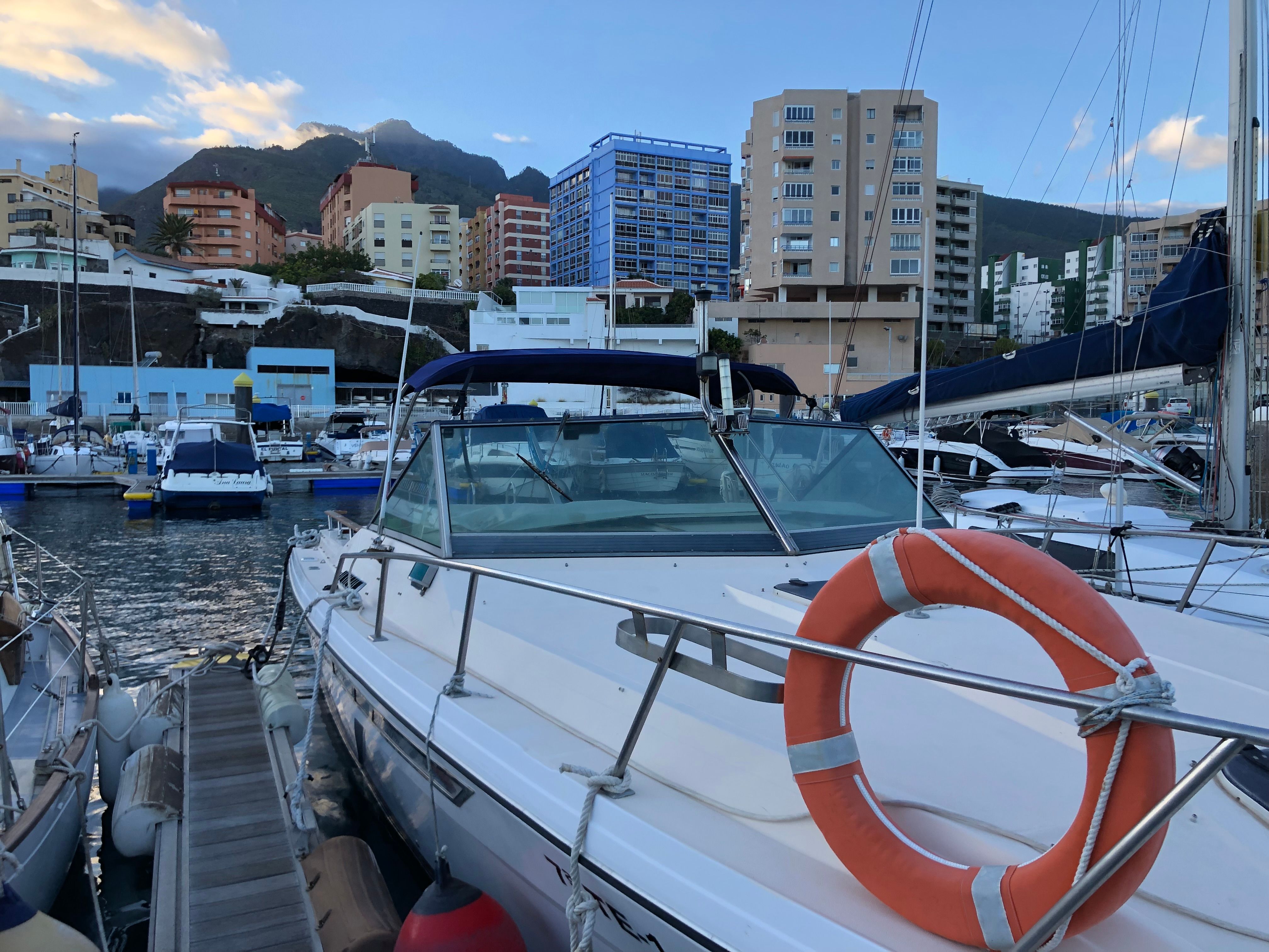 1992 Glastron/Carlson Riviera 310