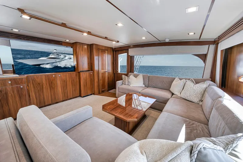 Lucky Wave Yacht Photos Pics Viking 80 Lucky Wave - Salon