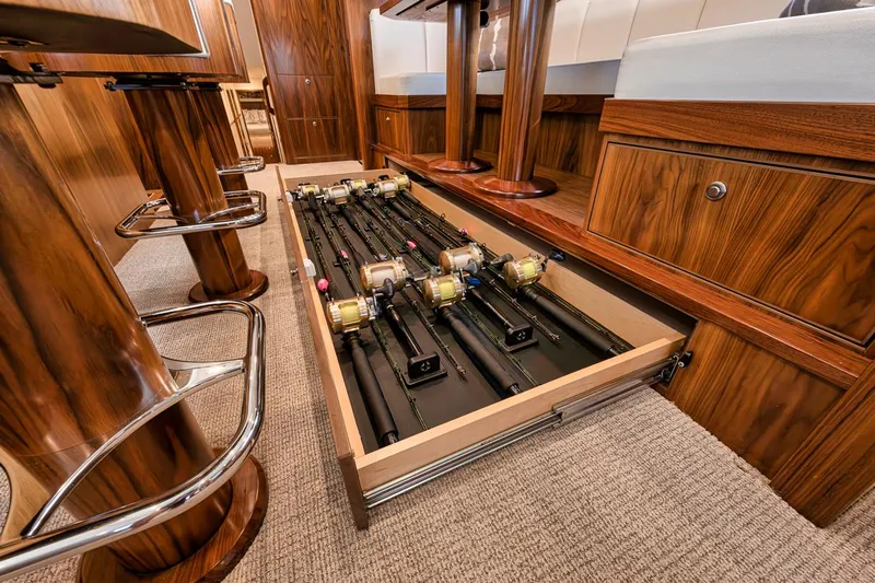 Lucky Wave Yacht Photos Pics Viking 80 Lucky Wave - Rod Storage