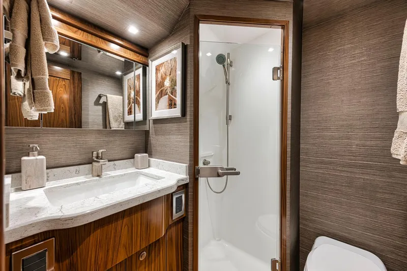 Lucky Wave Yacht Photos Pics Viking 80 Lucky Wave -  Stateroom