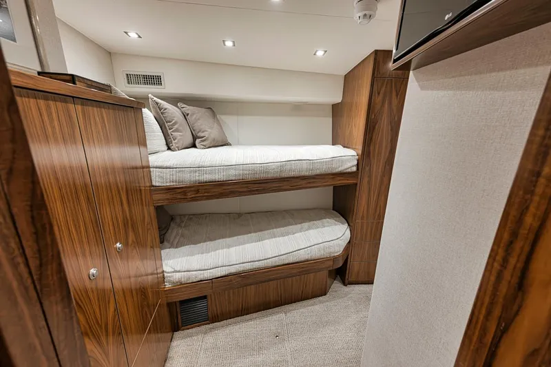 Lucky Wave Yacht Photos Pics Viking 80 Lucky Wave -  Stateroom