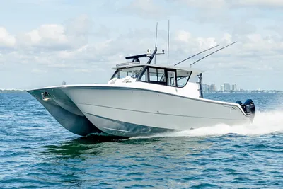 Invincible 46 Pilothouse