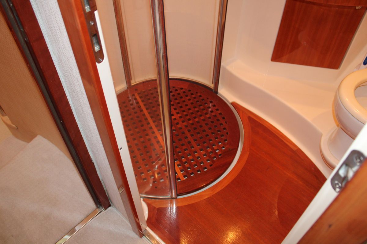 2006 Azimut 52 