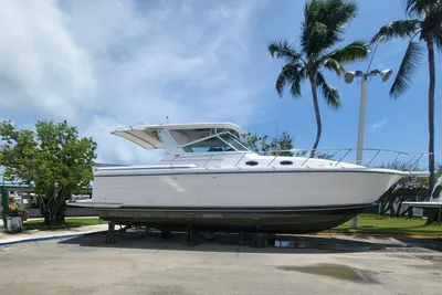 Tiara Yachts 4000 Express