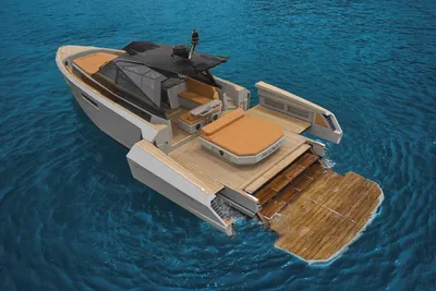 2024 Evo Yachts R4