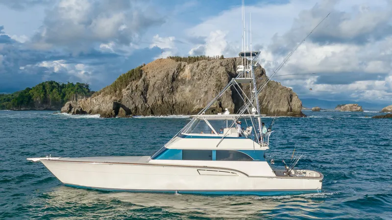 Crushing It Yacht Photos Pics 