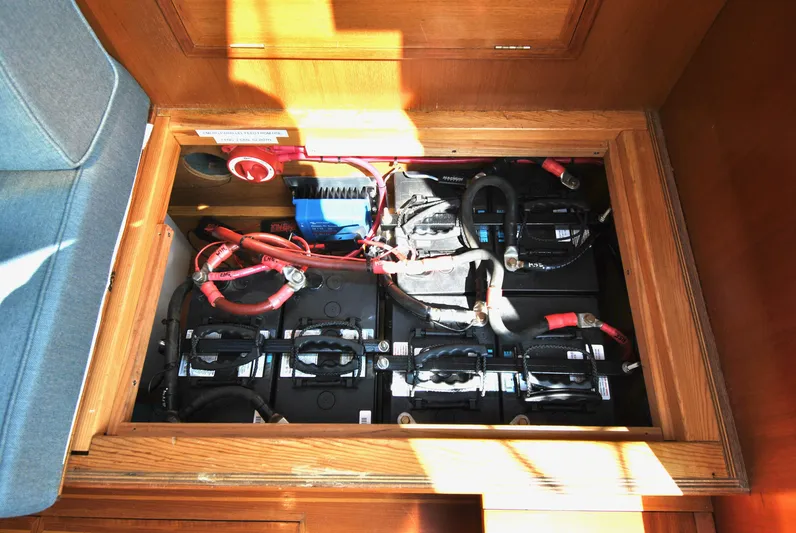 Valiant Yacht Photos Pics Battery compartment of 2004 Transpacific Marine Eagle 40 with wiring and connections.