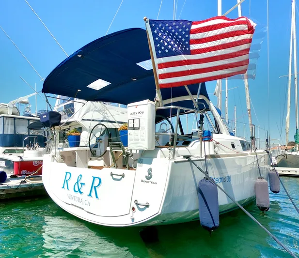 R & R Yacht Photos Pics 