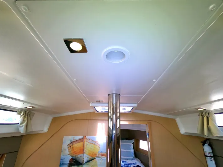 R & R Yacht Photos Pics 