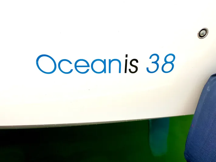 R & R Yacht Photos Pics 