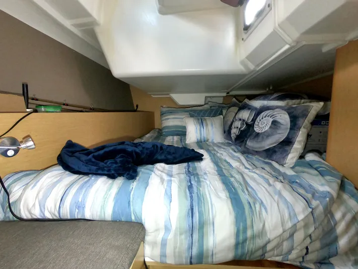 R & R Yacht Photos Pics 