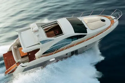 Azimut 43S