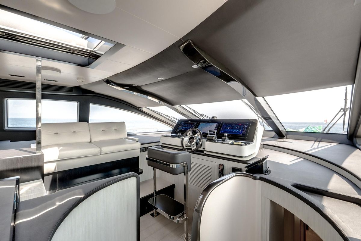 2019 Azimut 88 