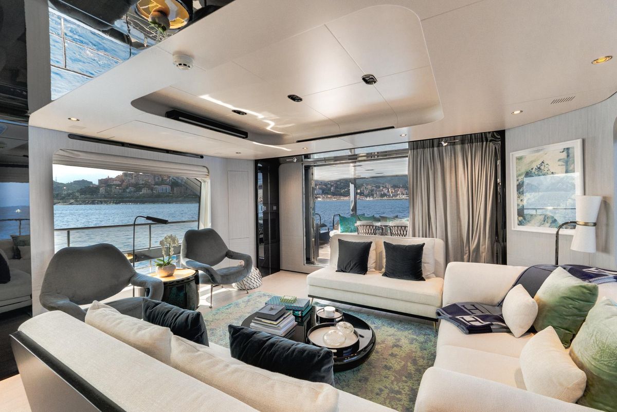 2019 Azimut 88 