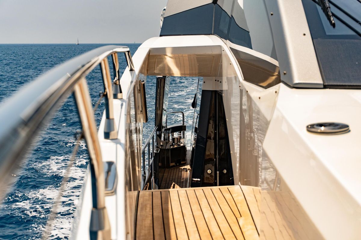 2019 Azimut 88 
