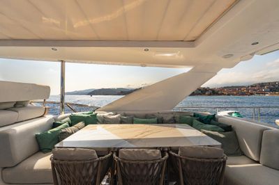 Yacht