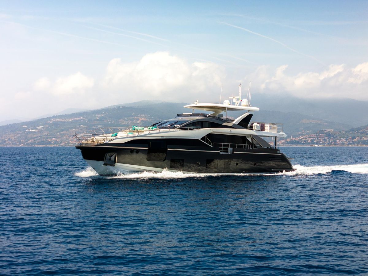 2019 Azimut 88 