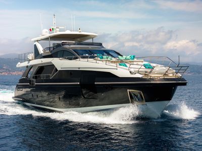 Yacht