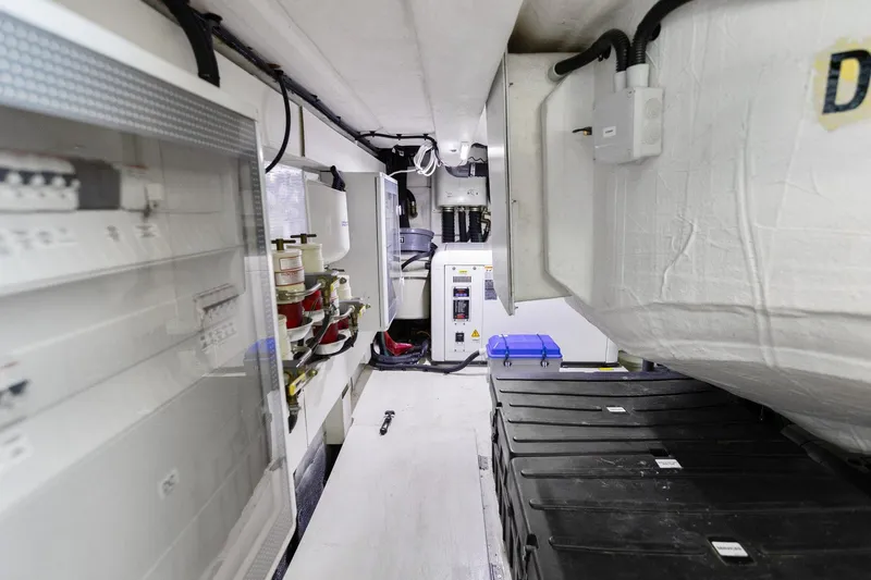 Knot On Call Yacht Photos Pics 