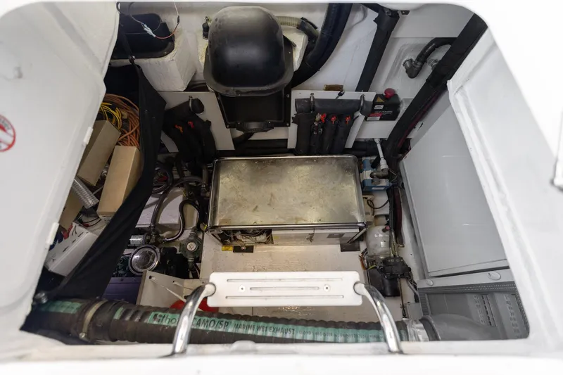 Knot On Call Yacht Photos Pics 