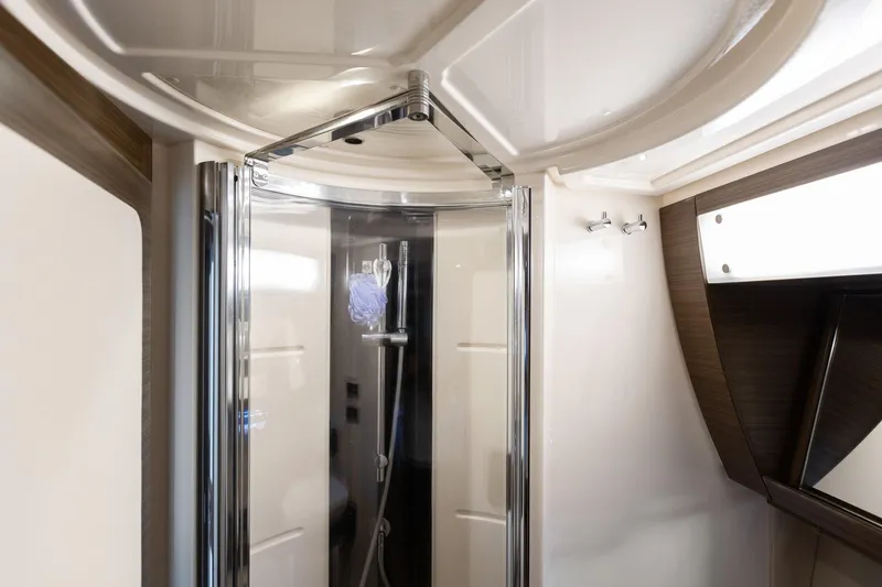 Knot On Call Yacht Photos Pics 