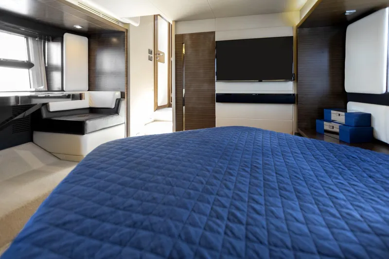 Knot On Call Yacht Photos Pics 