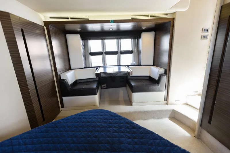 Knot On Call Yacht Photos Pics 