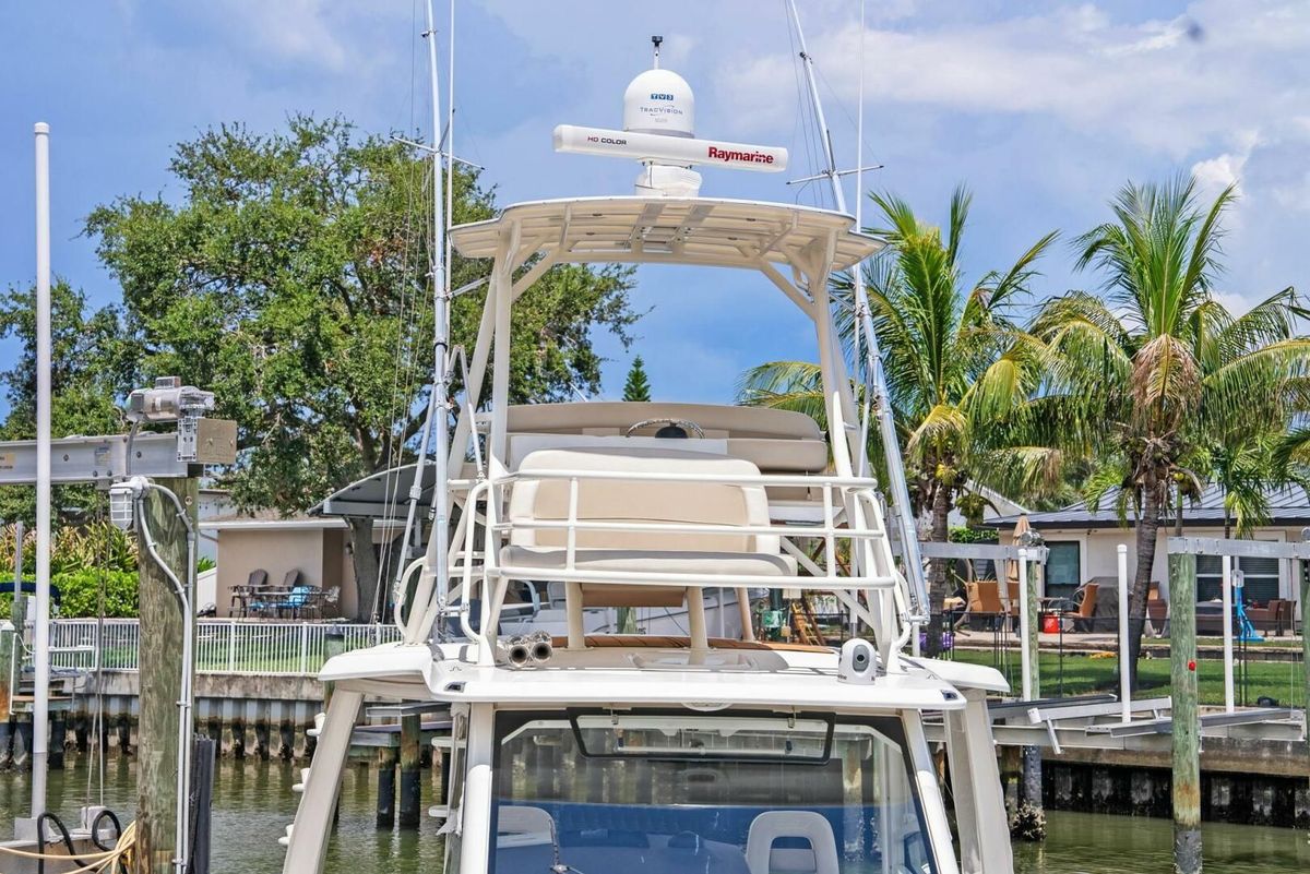 2018 Boston Whaler 42 
